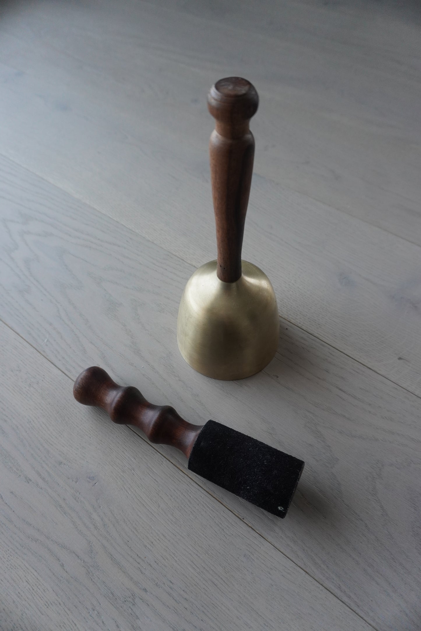 Singing Bowl with Handle