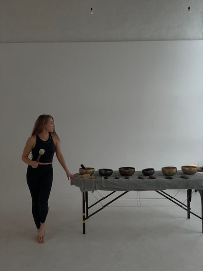 ELĪNA MĪL - Therapeutic Massage Rituals
