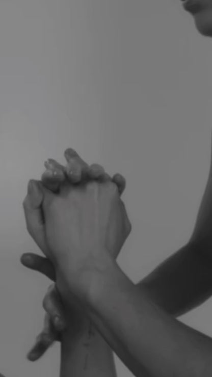 ELĪNA MĪL - Therapeutic Massage Rituals