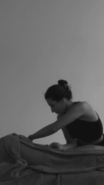 ELĪNA MĪL - Therapeutic Massage Rituals
